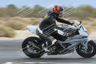 media/Nov-15-2025-Race Pace (Sat) [[8de605a2d8]]/Verified Riders/Turn 8 Inside (935am)/